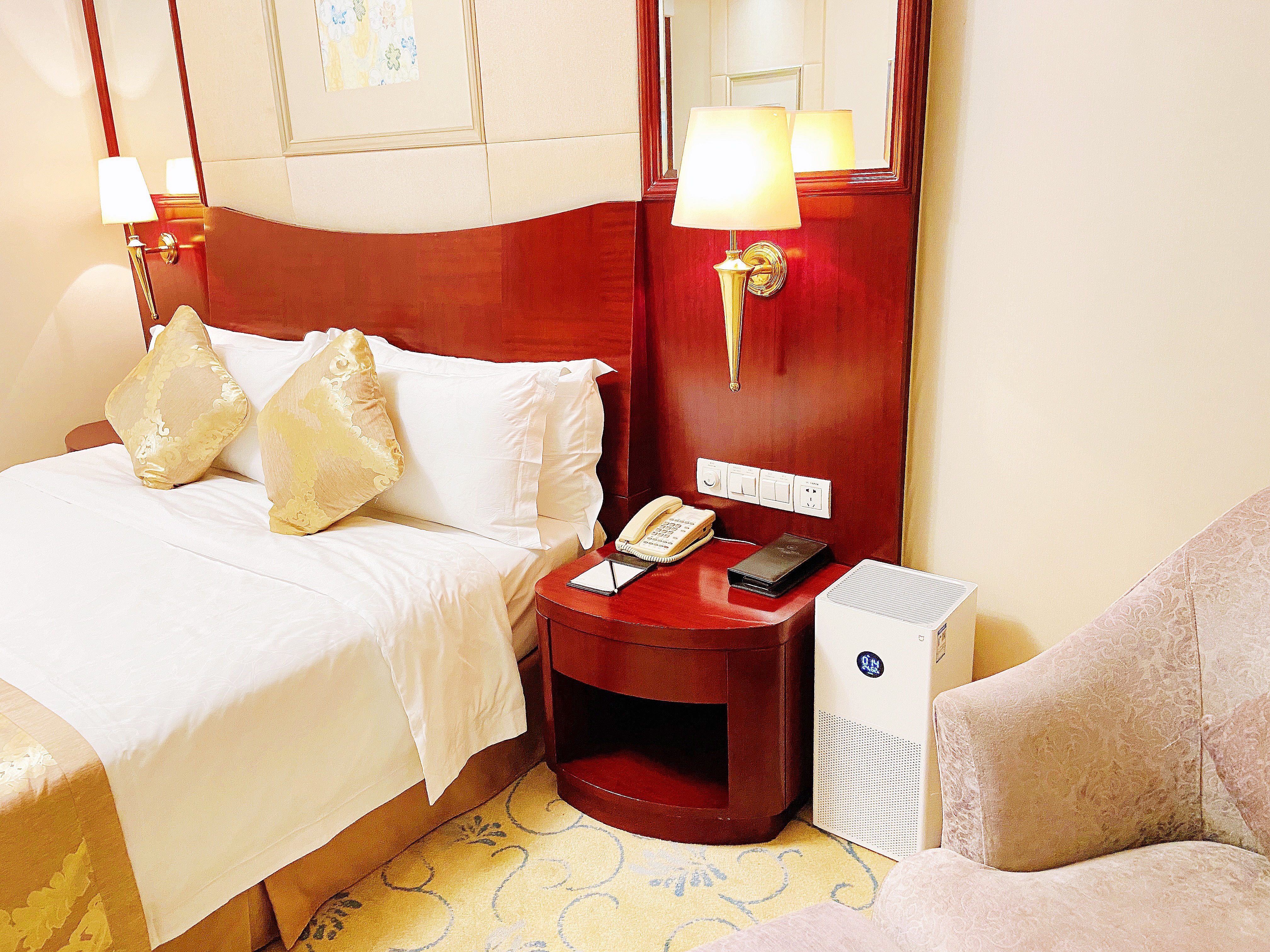 轻氧高级大床房（带空气净化器）