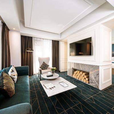 輕奢套房（Ferragamo洗護用品+浴缸+沙發+金可兒床墊＋高空視野） 武漢光谷廣場楊家灣卡繆飯店優惠