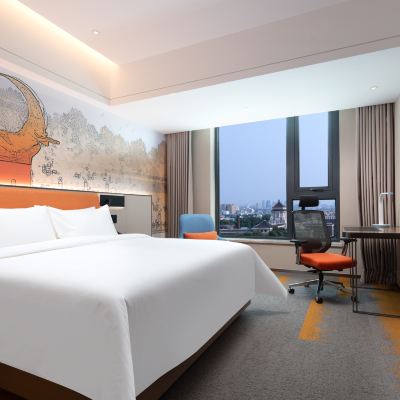 高級大床房（智能客控+智能馬桶） 長春文化廣場希爾頓歡朋飯店優惠
