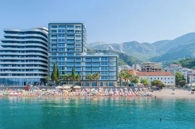 Sunraf Luxe Apartments Hotels in 