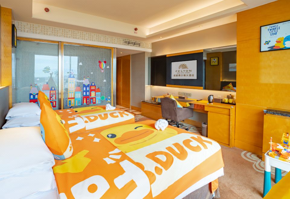 Felton Grand Hotel Hotel Chengdu Themed 2-bed Room