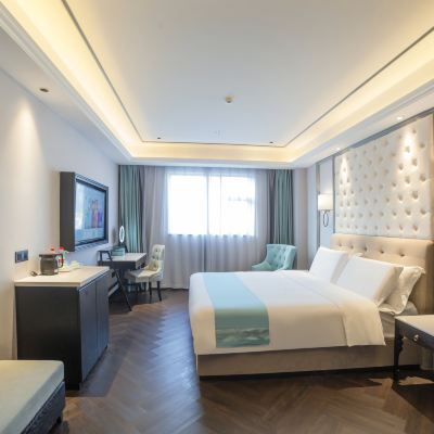 希岸商務大床房-外窗+零壓記憶枕+智能投屏 希岸酒店（深圳福田上梅林地鐵站店）優惠