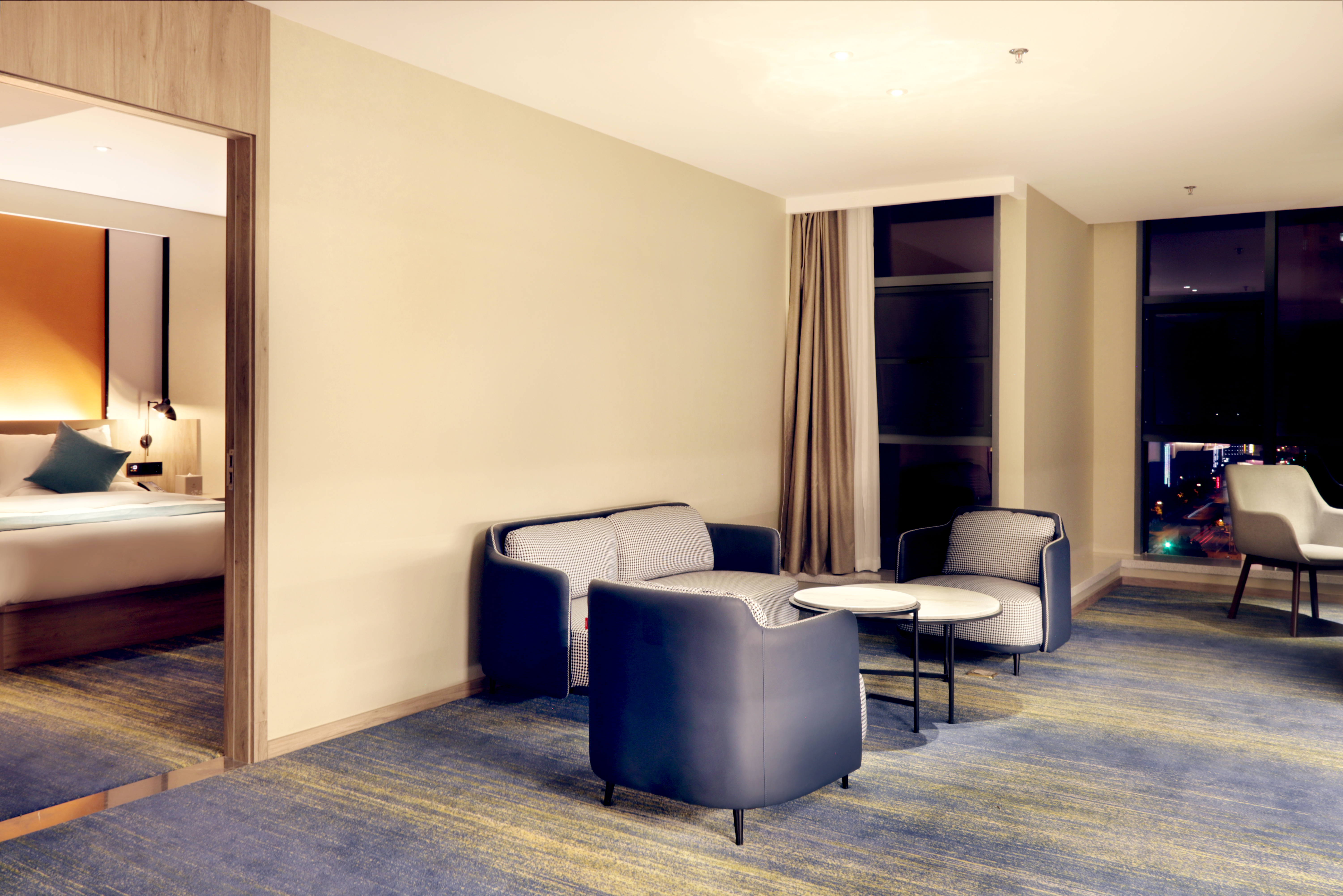 豪华套房（落地大窗）