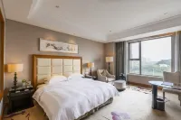 Wyndham Xinyang Downtown Hotels in 