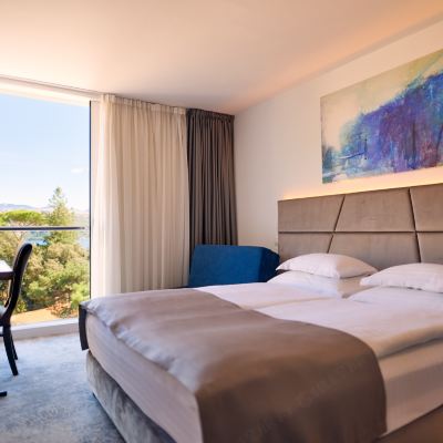 Family Triple Room Sea Side Hotel Paris Promo Code