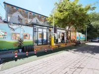 Kailash Youth Hostel Hotels in Yining