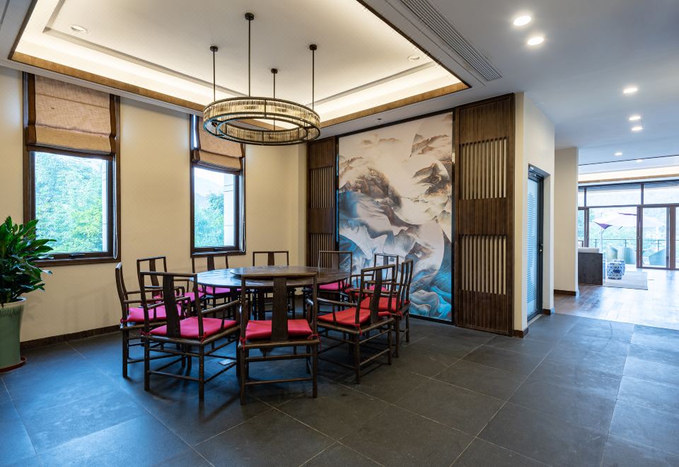 临溪揽月复式套房