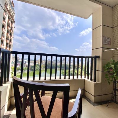 湖景陽台度假大床房 台山鉑爵飯店優惠