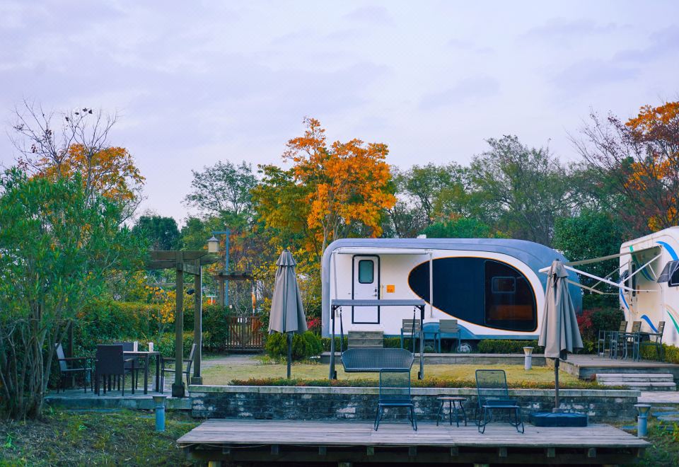 RV - River-View (Double bed)