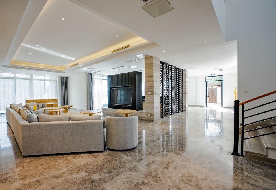 Qiandaohu Xinbo Holiday HotelDeluxe Family Room - 4-Room