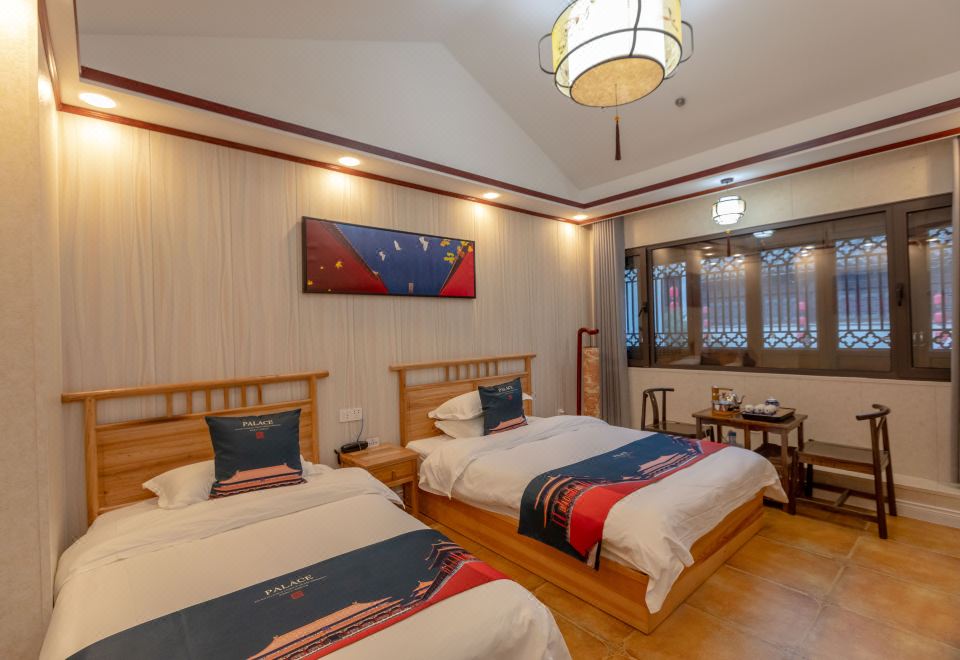 Family Friendly Room - Near Street