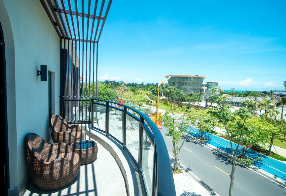 戲沙·臨海陽台大床房