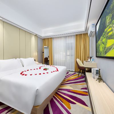 珺怡.投影高級大床房 珺玥（廣州新白雲國際機場直營店）優惠