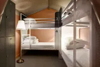Urban Camper Hostel & Bar