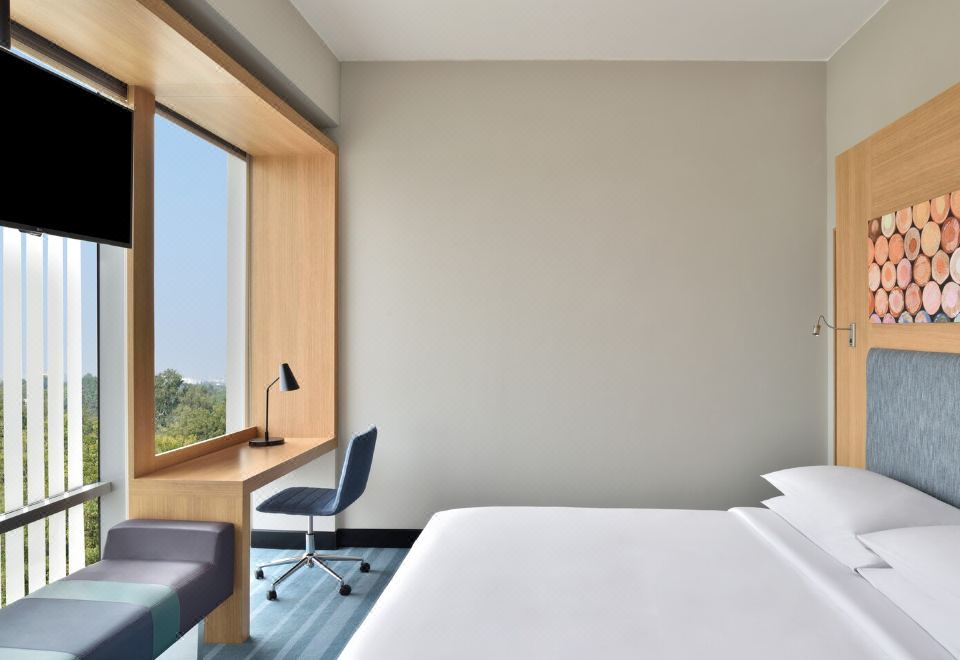 Aloft New Delhi AerocityAloft Residence