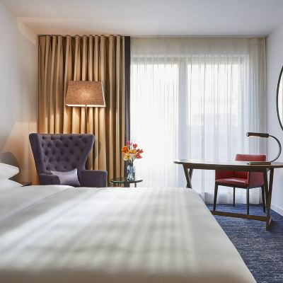 king or Twin Room Hyatt Regency Amsterdam Promo Code