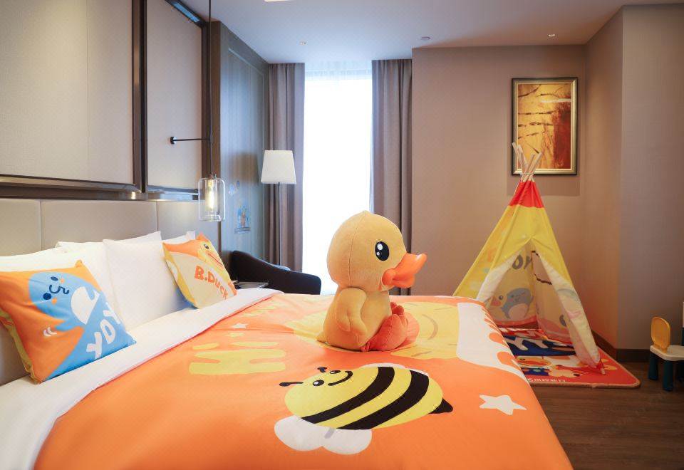 Crowne Plaza Hangzhou LinpingChildren's Themed Room - 2-Bedroom