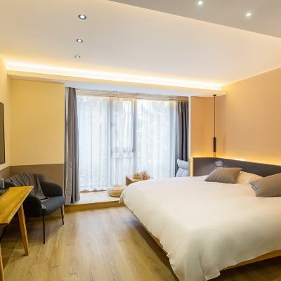 豪華大床房（帶茶座） 西湖竹澗憶塘民宿優惠