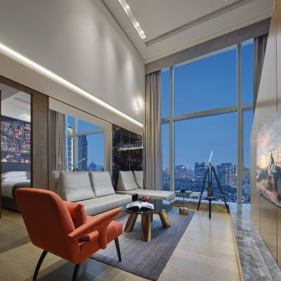 曼哈頓A·兩卧室Loft套房（洗烘一體-雙衞-花灑頂噴） 盈嘉·ISEYA浮雲高空公館（成都太古裏旗艦店）優惠
