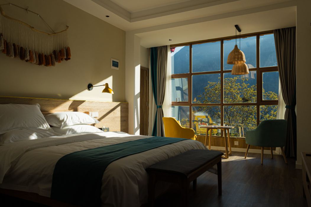 説时依旧观景大床房