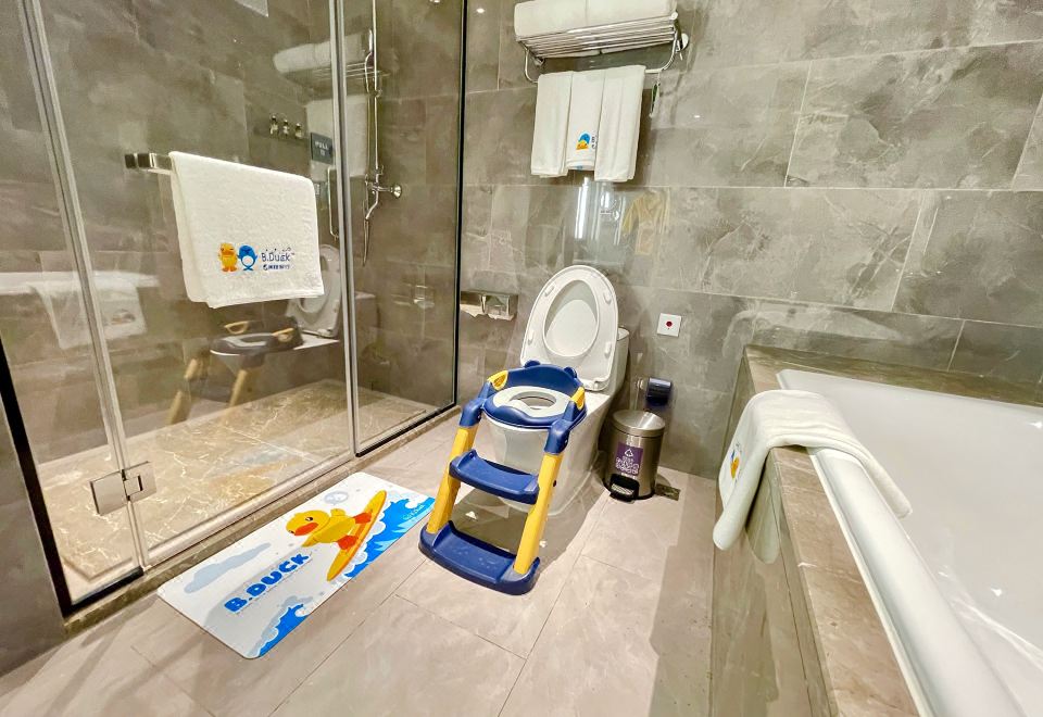 Beijing Somerset Daxing HotelB.Duck Family Theme Suite