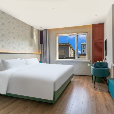 南官溫馨大床房（智能客控 智能馬桶） 後海里院飯店（北京恭王府南鑼鼓巷店）優惠