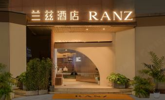 Shenzhen Dongmen Pedestrian Street RANZ Lanzi Hotel