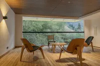 Enshi Grand Canyon Yunyin Tangquan Shanju (Visitor Center Branch) Hotel di 