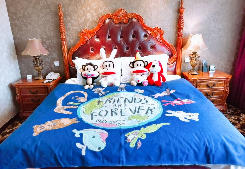 豪生大嘴猴主题亲子套房