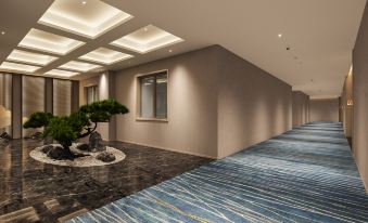 Paibai Yun Hotel (Wuhu Sanshan Mountain Moon Bay Branch) - Housity