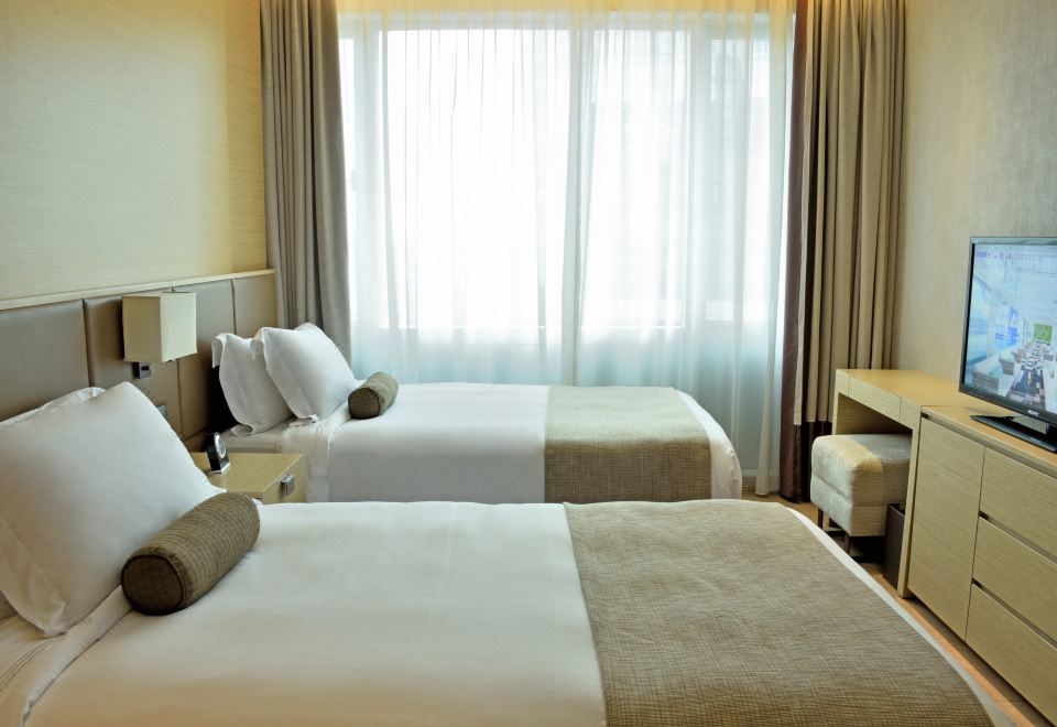 Two-Bedroom Executive -1 Double&Twin