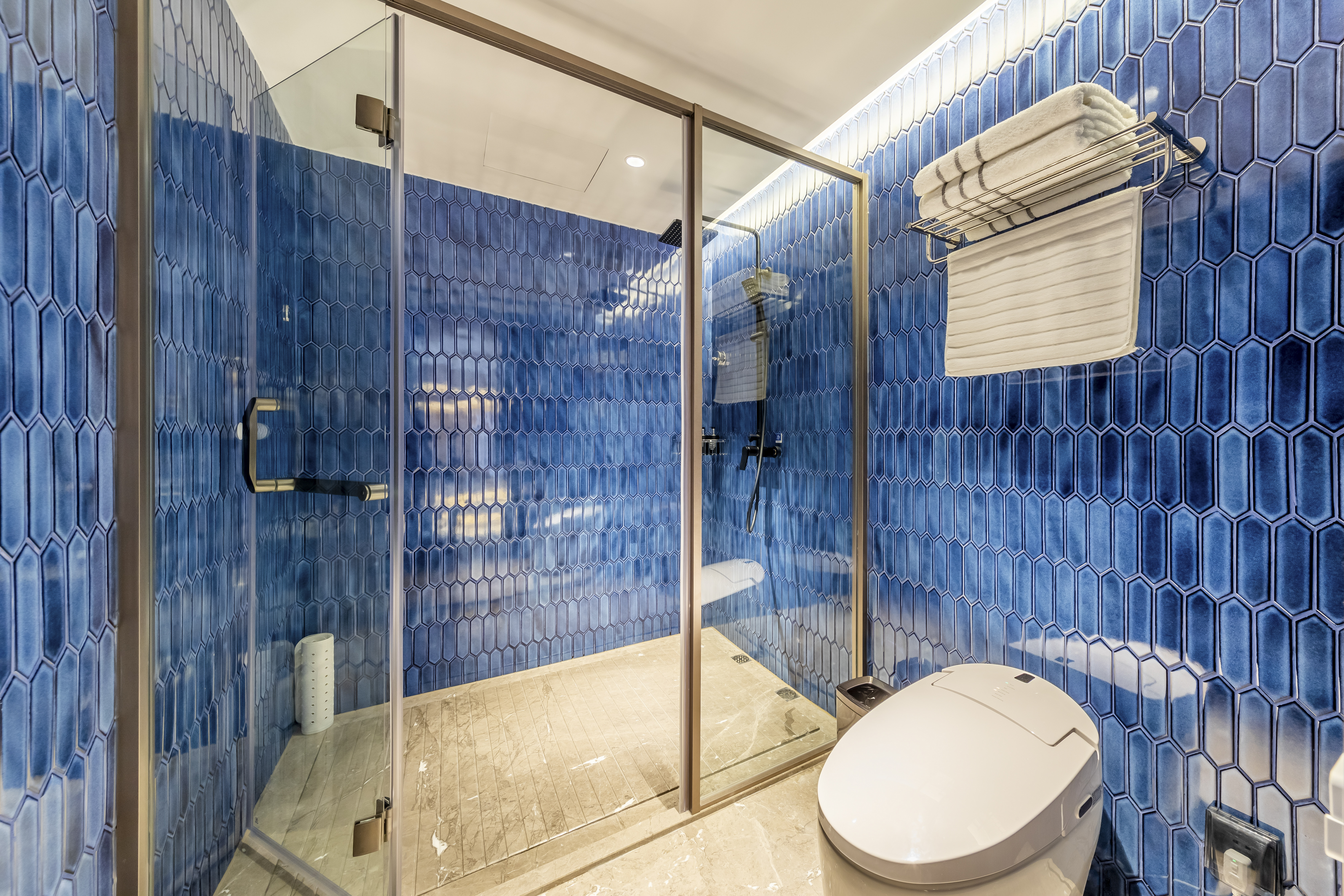 輕奢雙床房（小冰箱+智能馬桶+65寸可投屏電視）