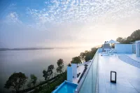 Wuning Yidu Yishanhai Holiday Homestay