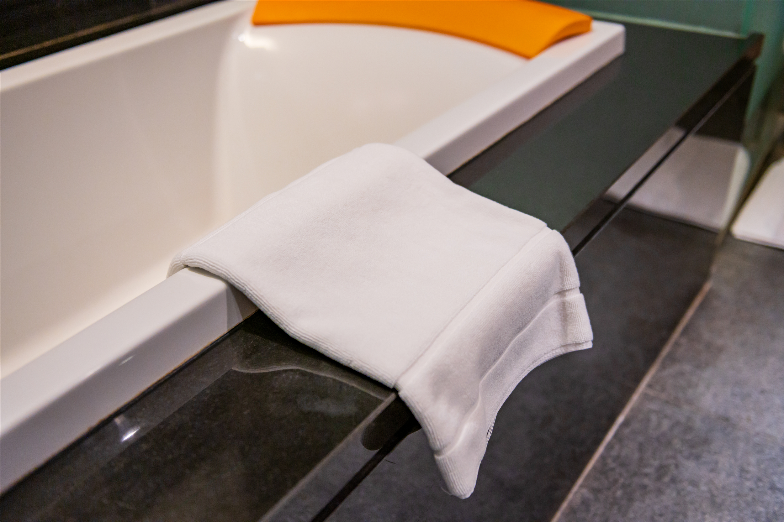 园林豪华双床房（大浴缸）