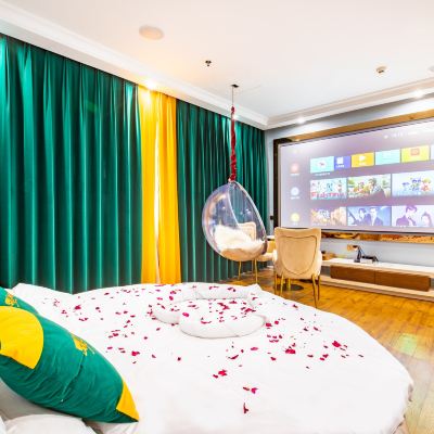 【巨幕電影雙床房】超強視野+超大空間+寬闊淋浴 觀韓飯店（潮州古城牌坊街廣濟橋店）優惠