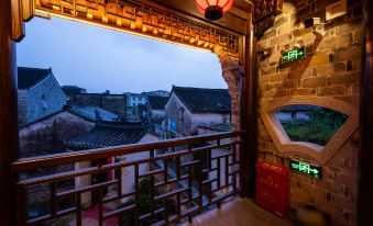 Ninghai Qiantong Ancient Town Dachemen Inn