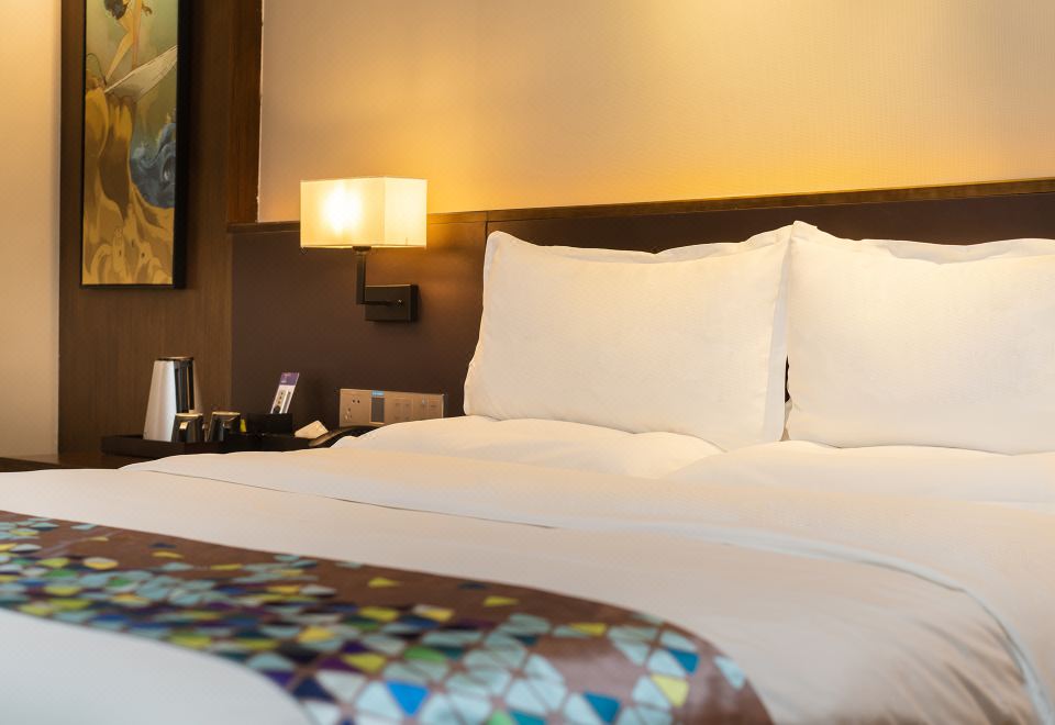 品質影音大床房（100寸大屏幕+可手機投屏）