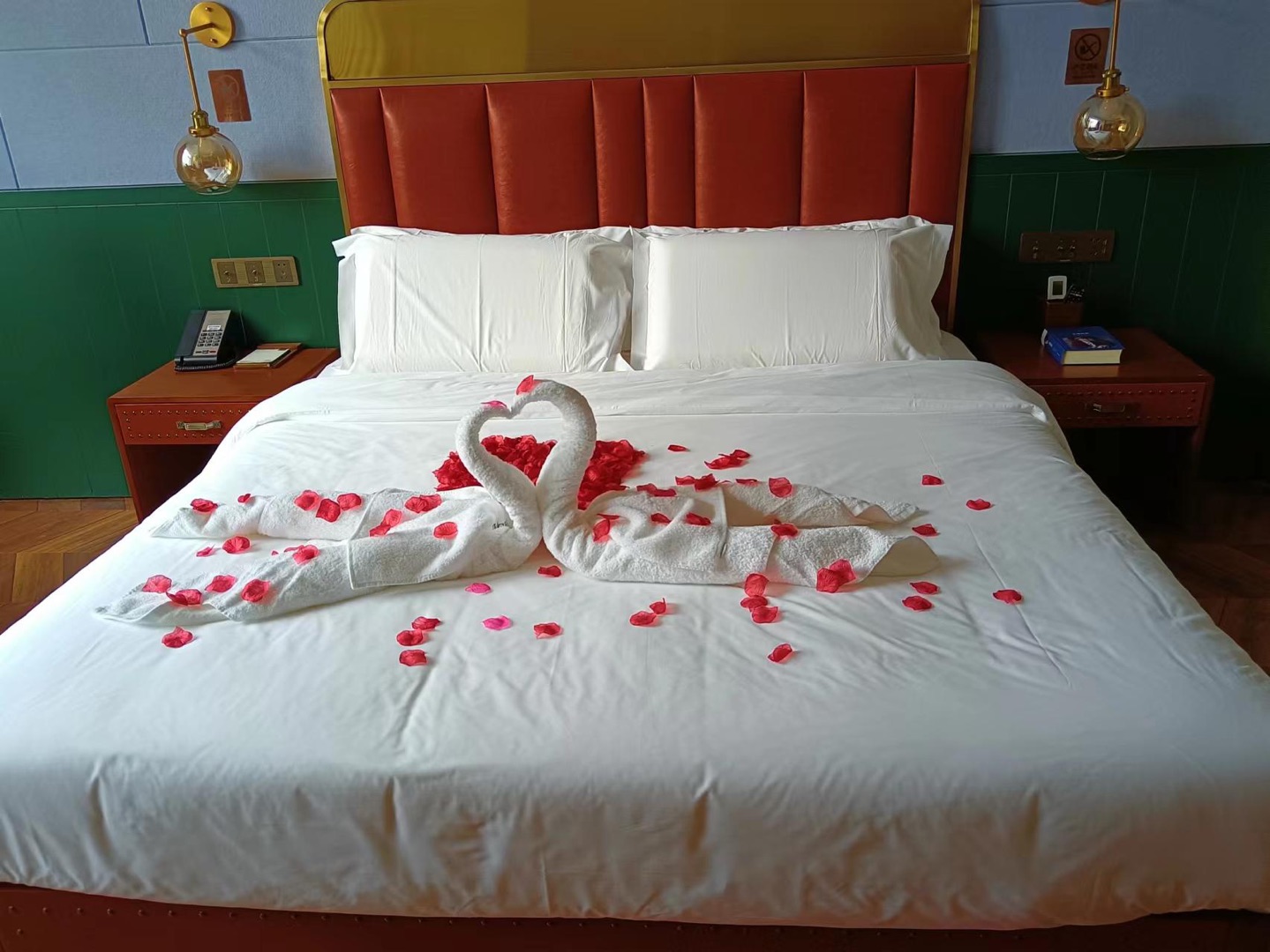 啡凡豪华大床房