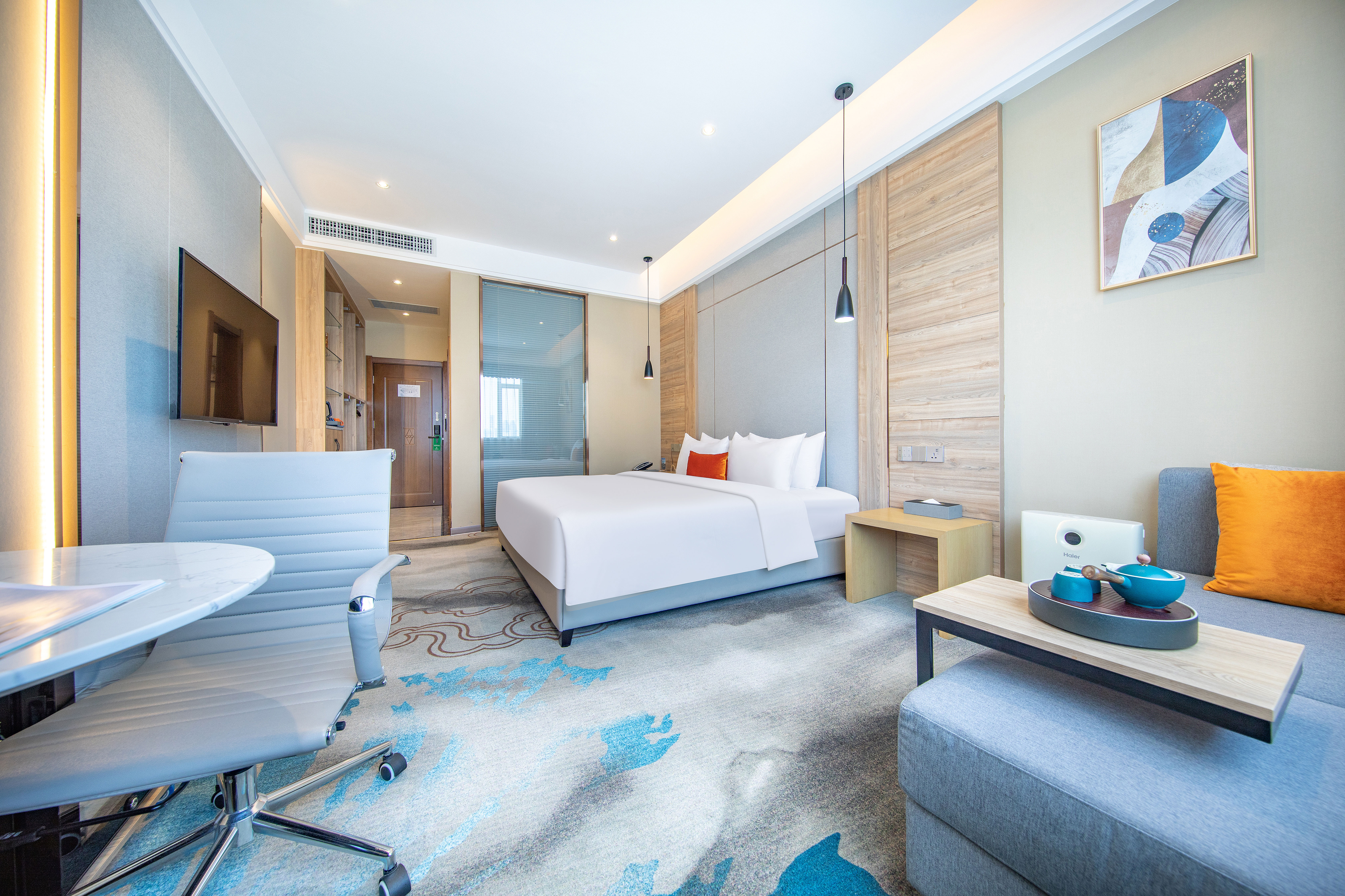 Zhuhai Huafeng Hotel (Huafa Commercial City Wanxuehui Branch)豪华大床房丨投屏电视丨澳洲羽丝棉安睡枕丨极速网络