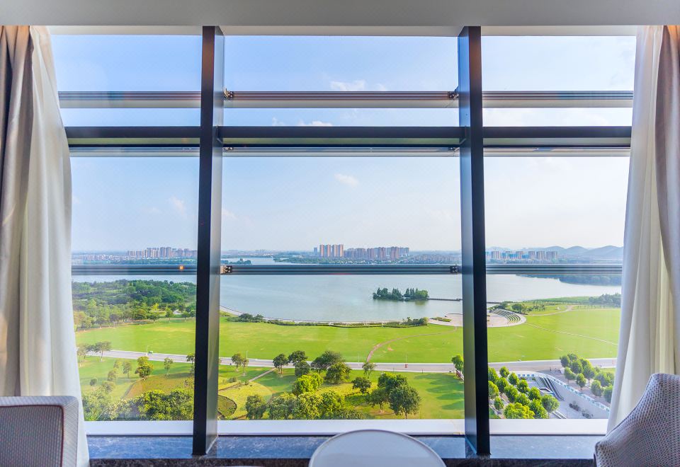 Cordis, XuzhouExecutive Lake-view Double Room