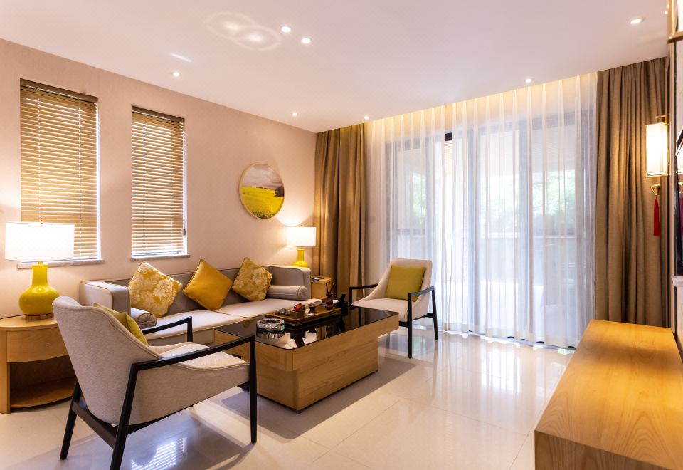 Yuetianxia Hot Spring HotelGarden Hot Spring Four Bedroom Villa