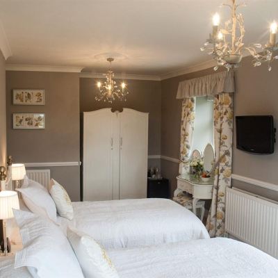 Double or Twin Room Ensuite