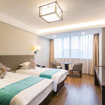 豪華雙床房（廣闊視野＋高層城景＋會客雙人桌） 紹興君亭飯店（柯橋古鎮輕紡城北市場店）優惠