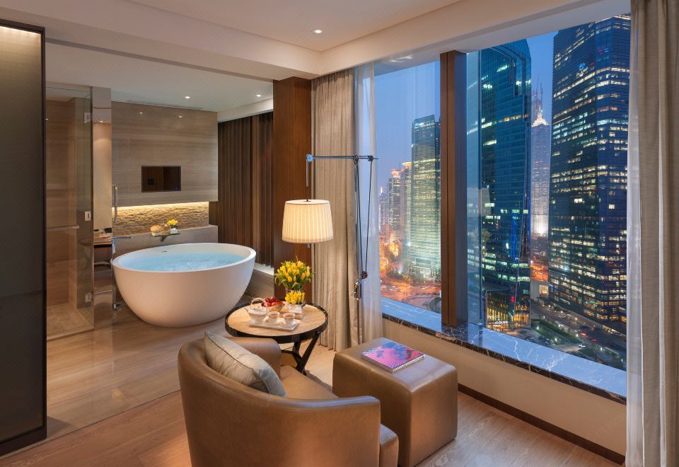 Mandarin Oriental Pudong ShanghaiMandarin River View Room
