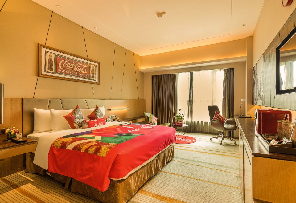 Radisson Blu Shanghai Pudong JinqiaoCoca-Cola Themed Double Bed Room