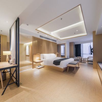 清蓮居套房·一房一廳·180度觀景窗·新中式裝修風格 建國璞隱飯店（深圳寶安國際會展中心店）優惠