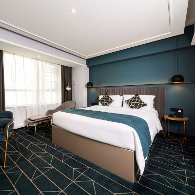 高級輕奢大床房（冰箱+休閒躺椅+金可兒床墊＋高空視野） 武漢光谷廣場楊家灣卡繆飯店優惠