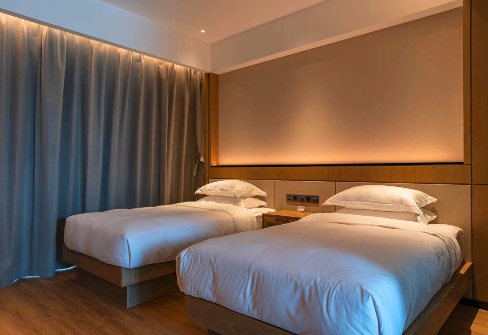 景观阳台双床房