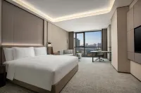 Crowne Plaza ZHENGZHOU HIGH TECH ZONE by IHG Hôtels à : 