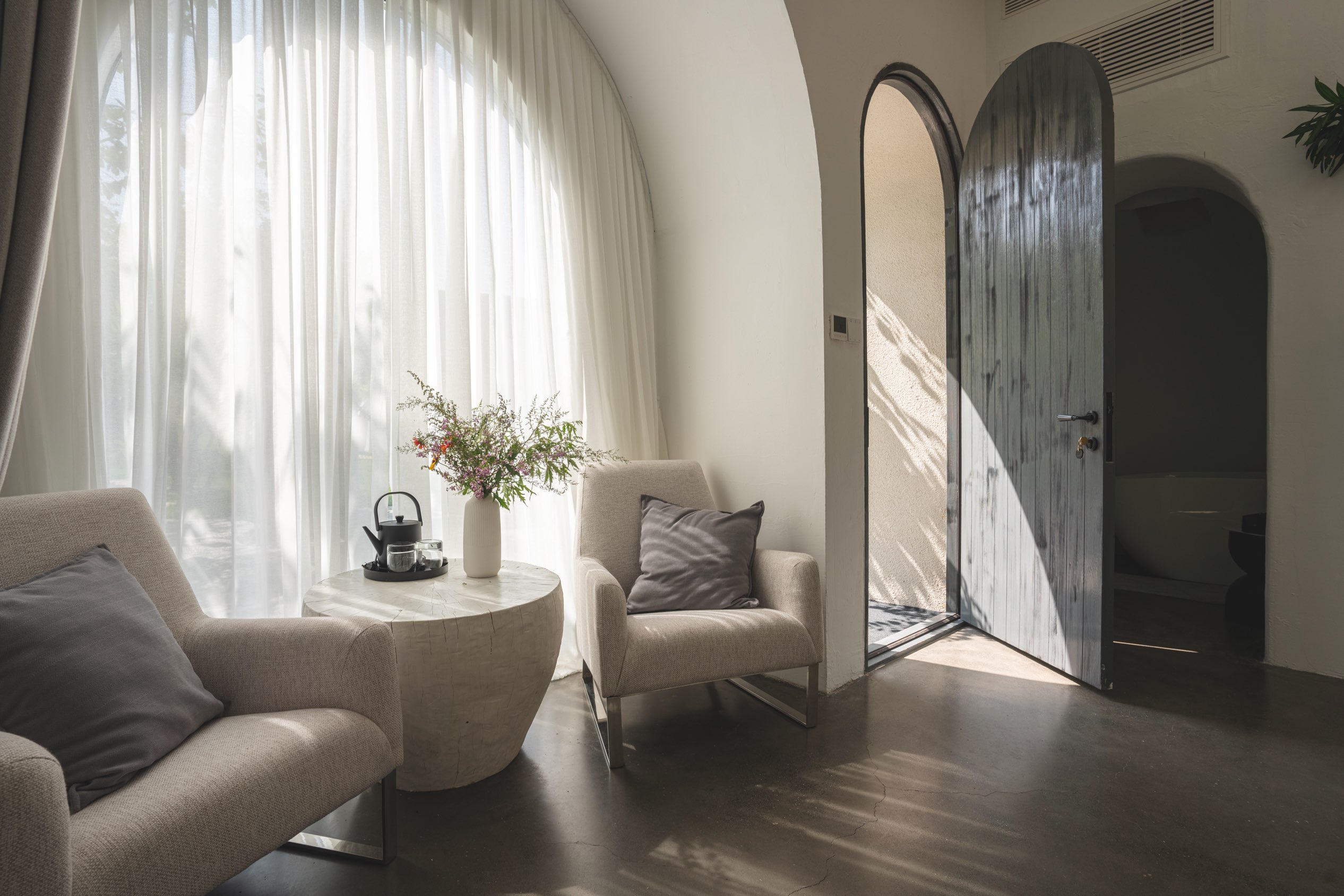 茧·浴缸亲子房